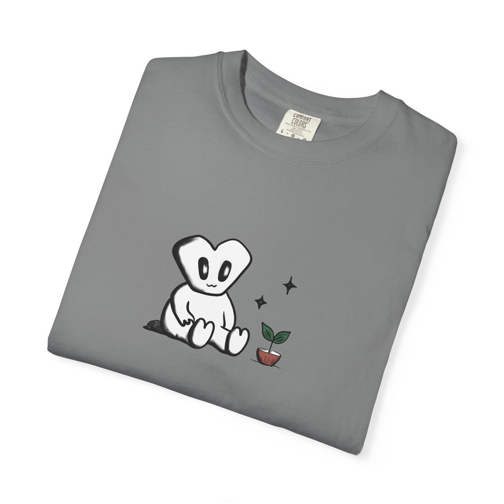 this little alien. free to grow. Unisex Garment-Dyed T-shirt