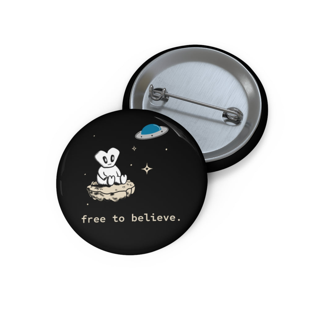 Alien Pin Button — “free to believe.” Cute UFO Enamel Style Badge for Jackets & Bags